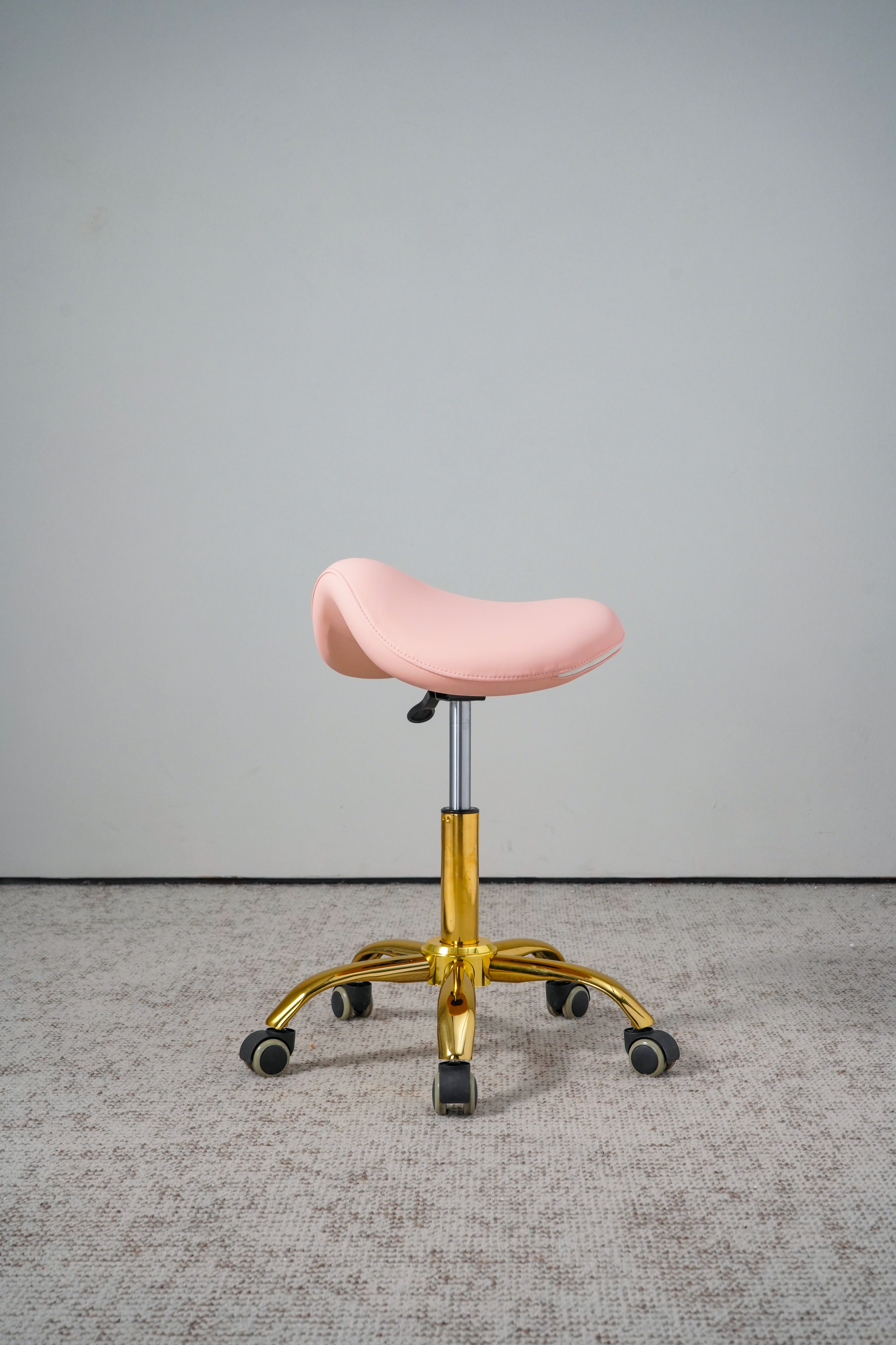 VOGUE SADDLE STOOL